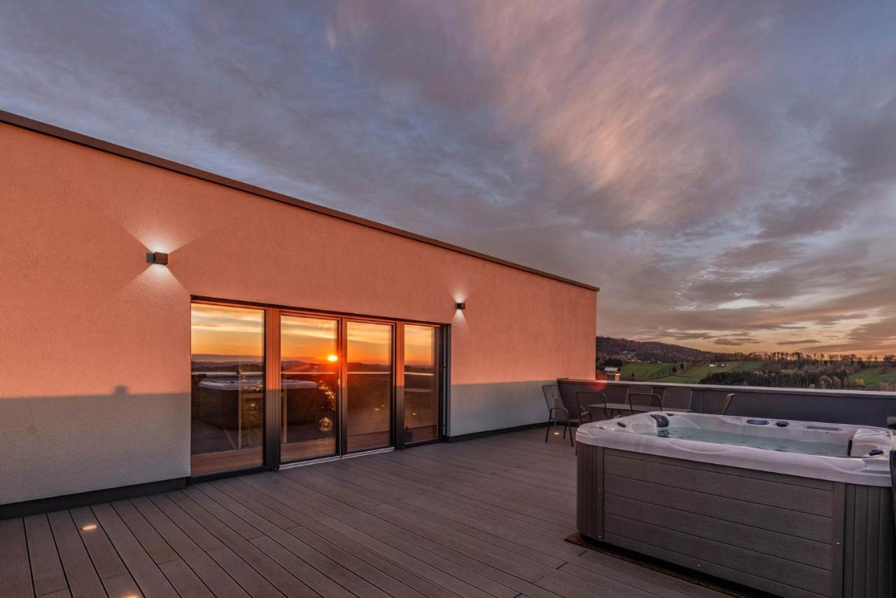 Moderne Villa Mit Whirlpool Und Heimkino Waldkirchen Bagian luar foto
