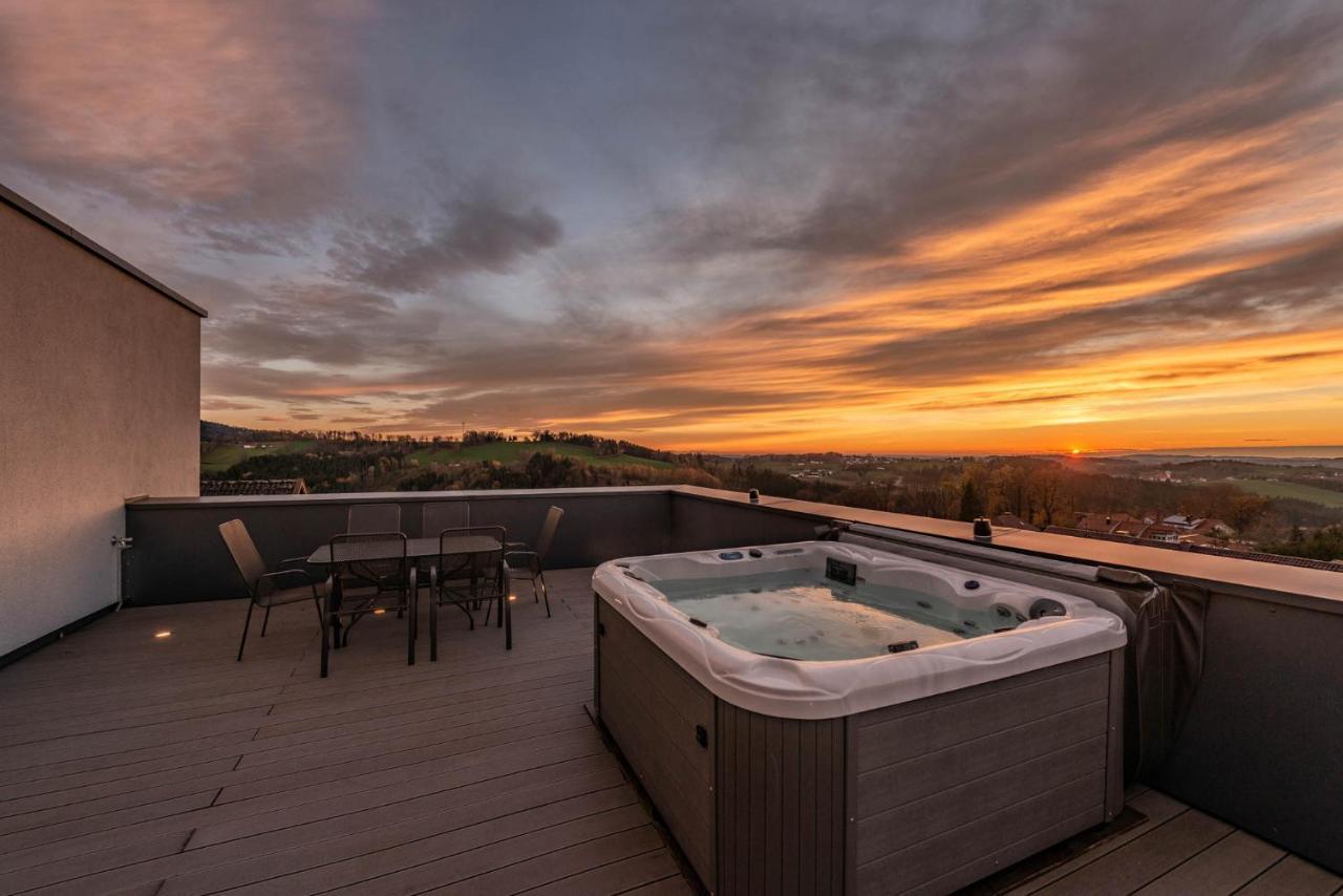 Moderne Villa Mit Whirlpool Und Heimkino Waldkirchen Bagian luar foto